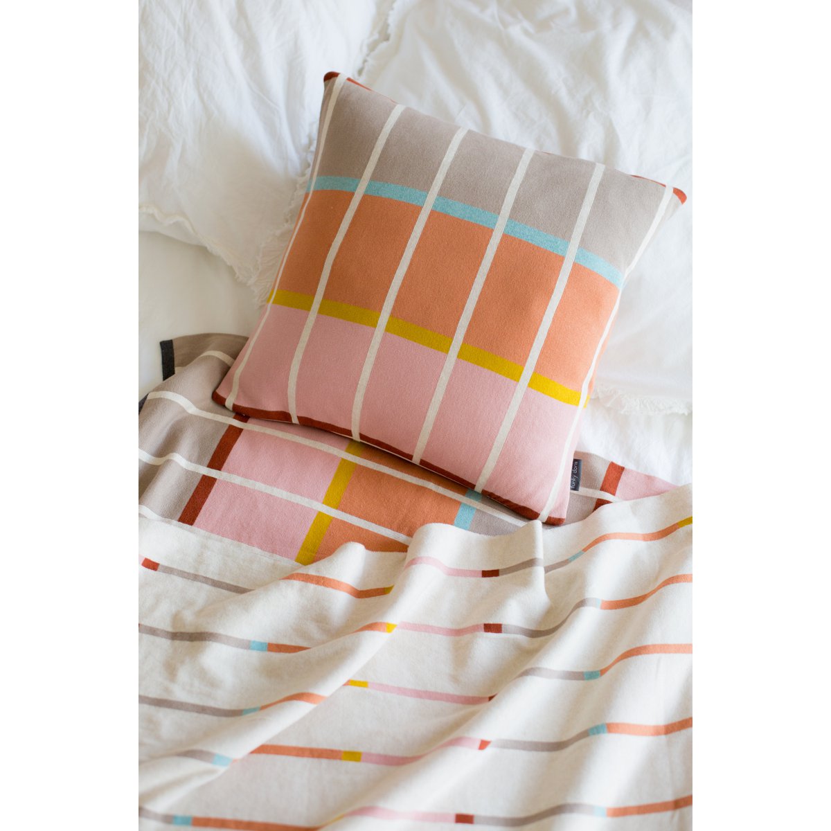Alvin Pillow Pink, zacht jacquard gebreid katoen