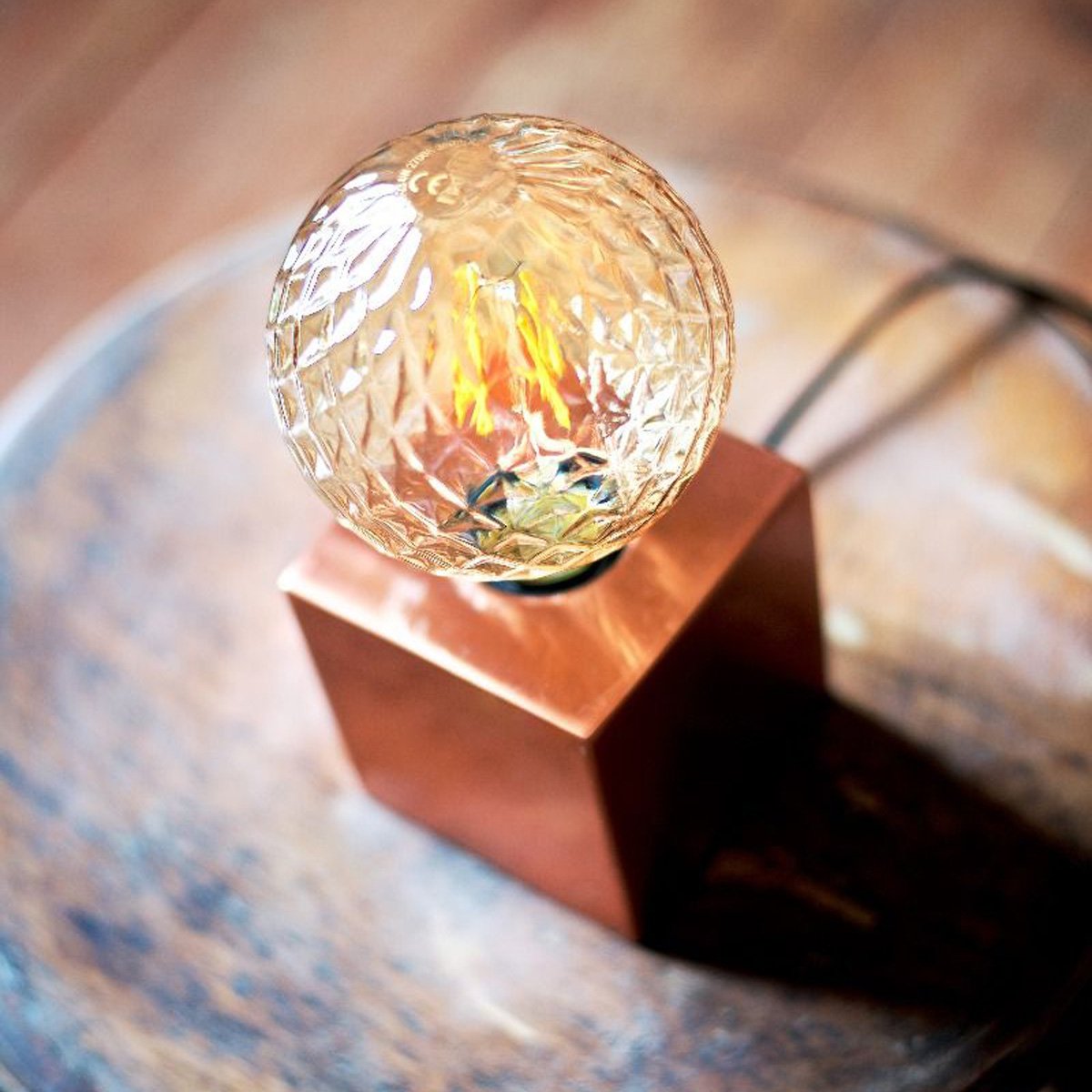 Dimbare LED Globe Deco lamp E27 G95 4W 400Lm 2700K Goud