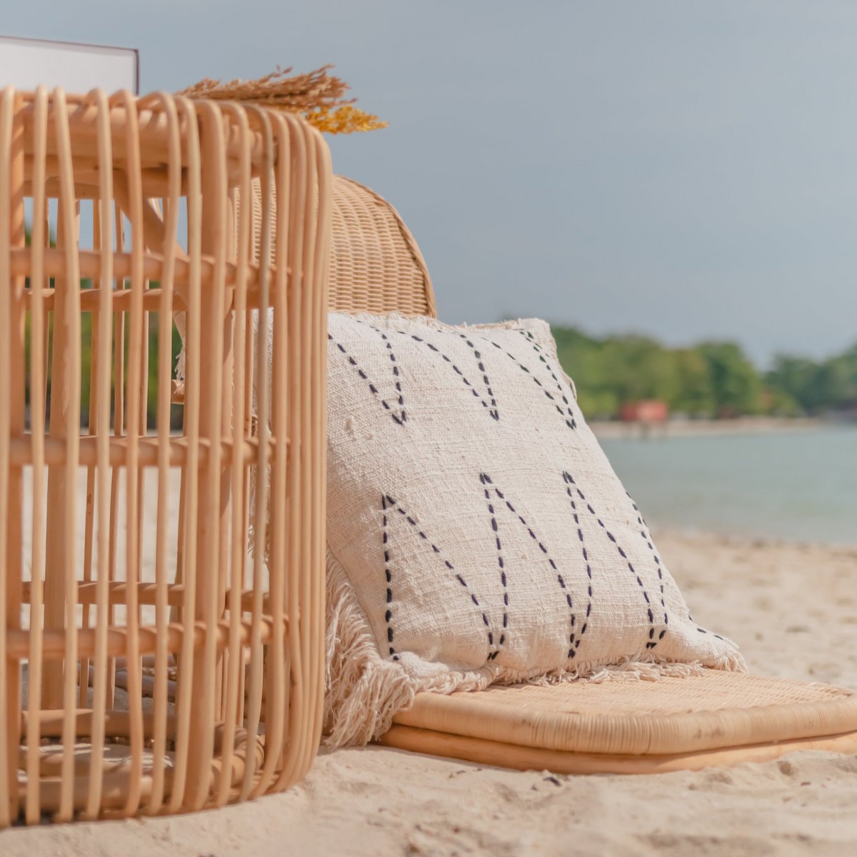 Rotan Bijzettafel