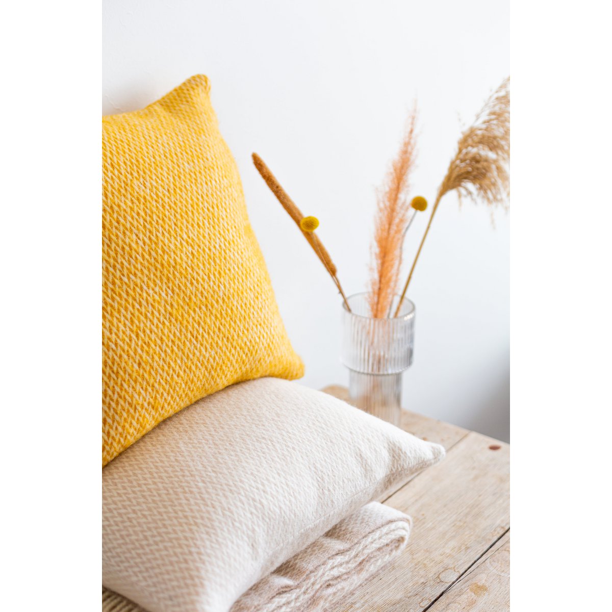 Fanny Wool Kussen Geel