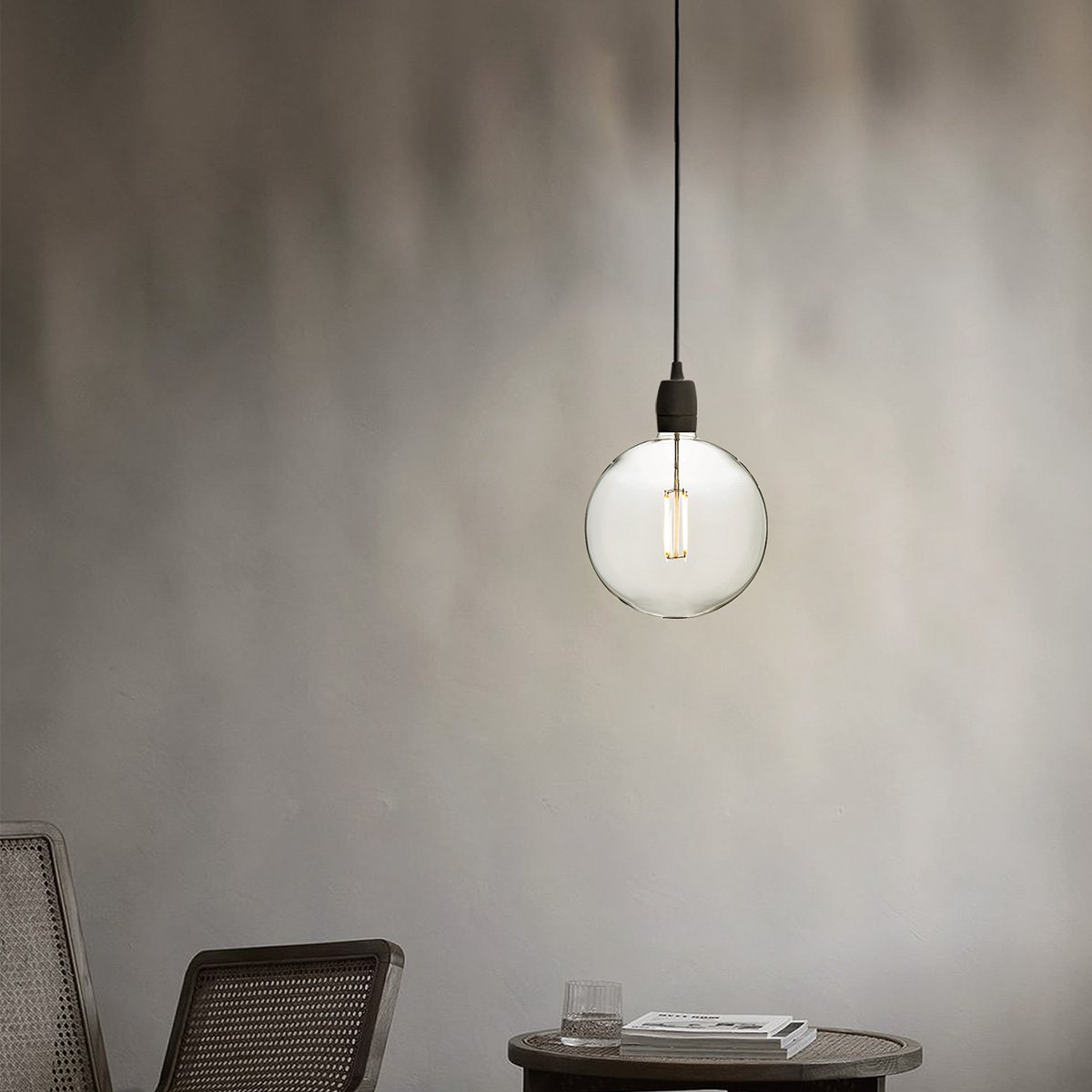 Dimbare LED Globe light lamp E27 4W 440Lm 3000K Carbon